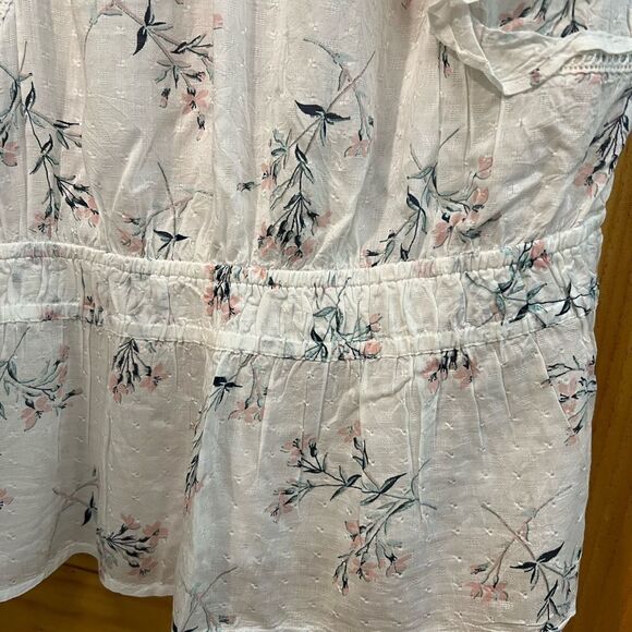 Lucky Brand semi sheer floral pattern size M blouse - Picture 6 of 8